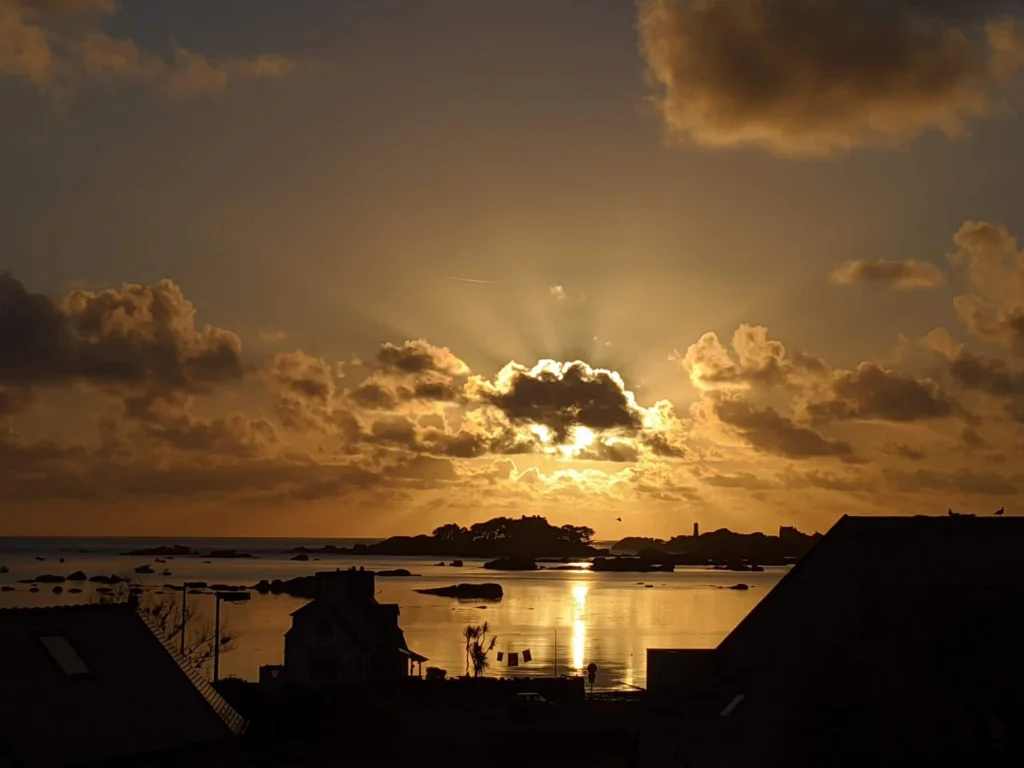 Lever de soleil sur la baie Sainte-Anne, depuis la terrasse
